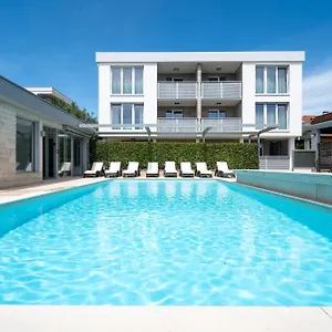 Sunadria Apartment